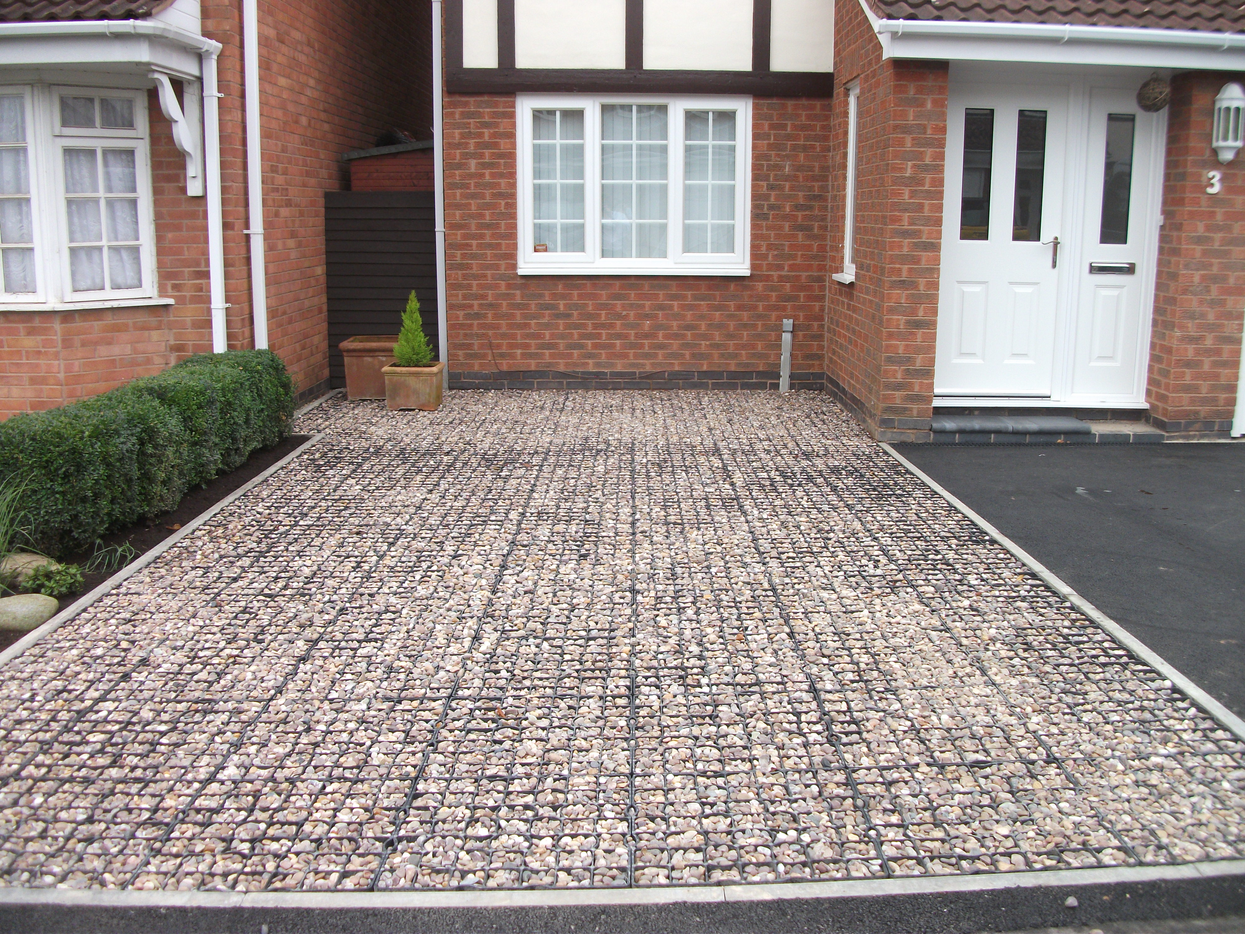 Plastic gravel grids the solution for many problems: