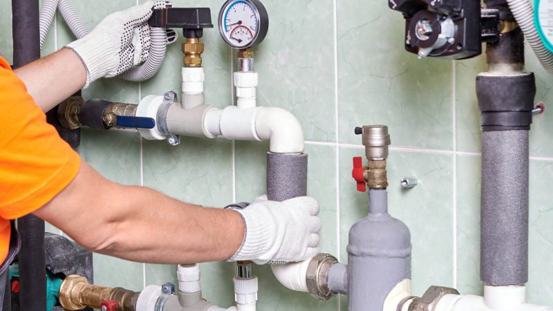 Difference between Residential and Commercial Plumbers 