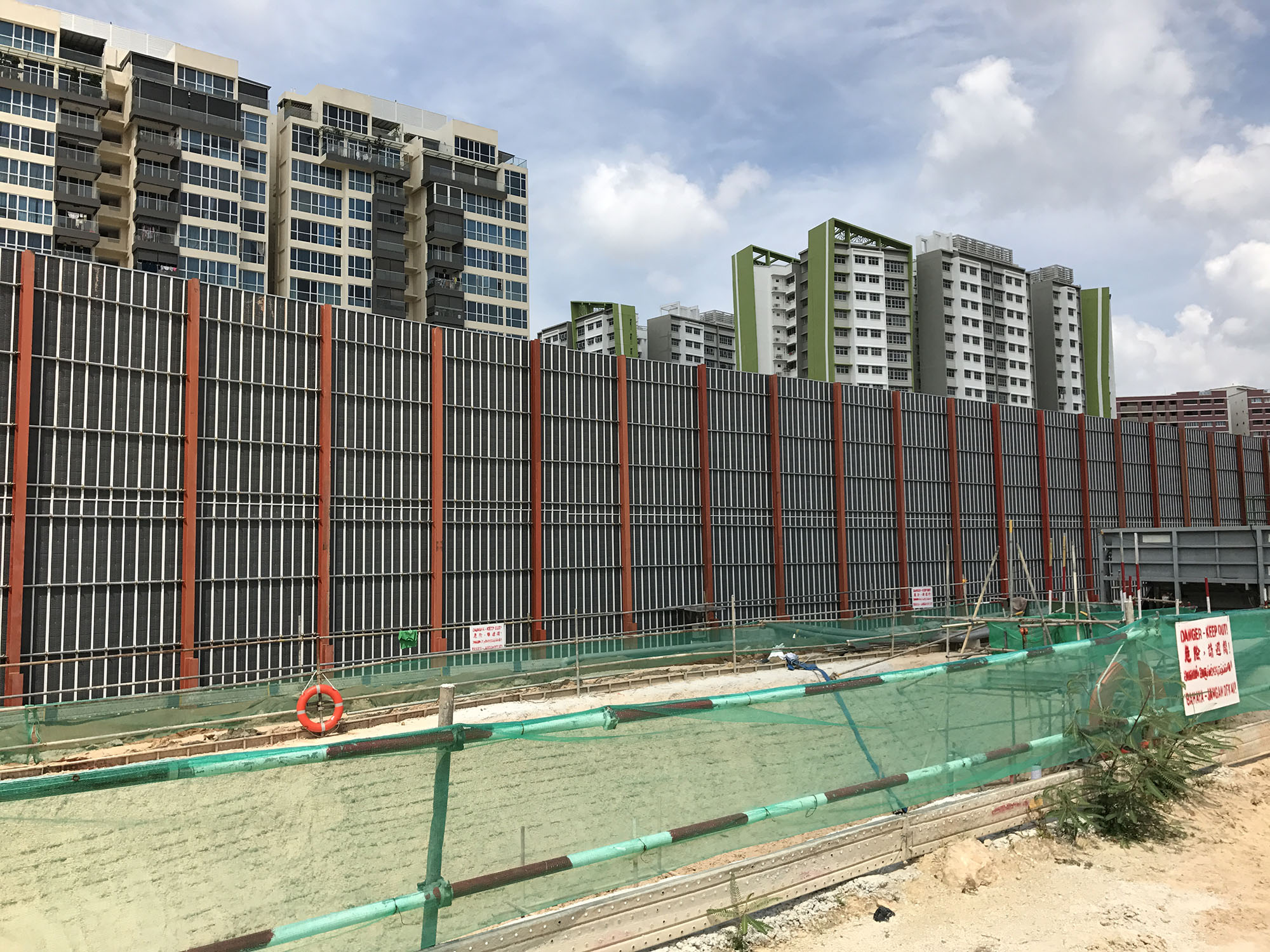 Effects of Noise Barriers in Construction Sites