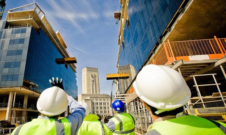 Importance of Construction Lawyers for Contracts